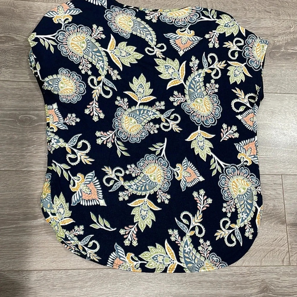 LOFT Navy Paisley Print Cap Sleeve Mixed Media Blouse XS - Picture 11 of 11